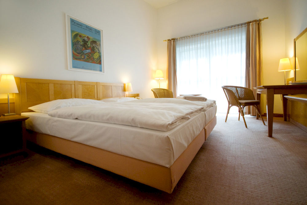Golfhotel & Restaurant Lindenhof Bad Vilbel Εξωτερικό φωτογραφία